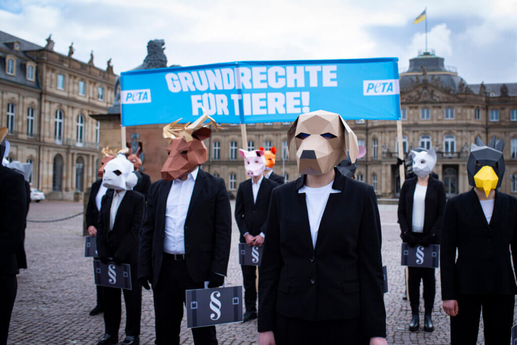30 Jahre PETA Deutschland e.V. Demonstration auf dem Schlossplatz in Stuttgart